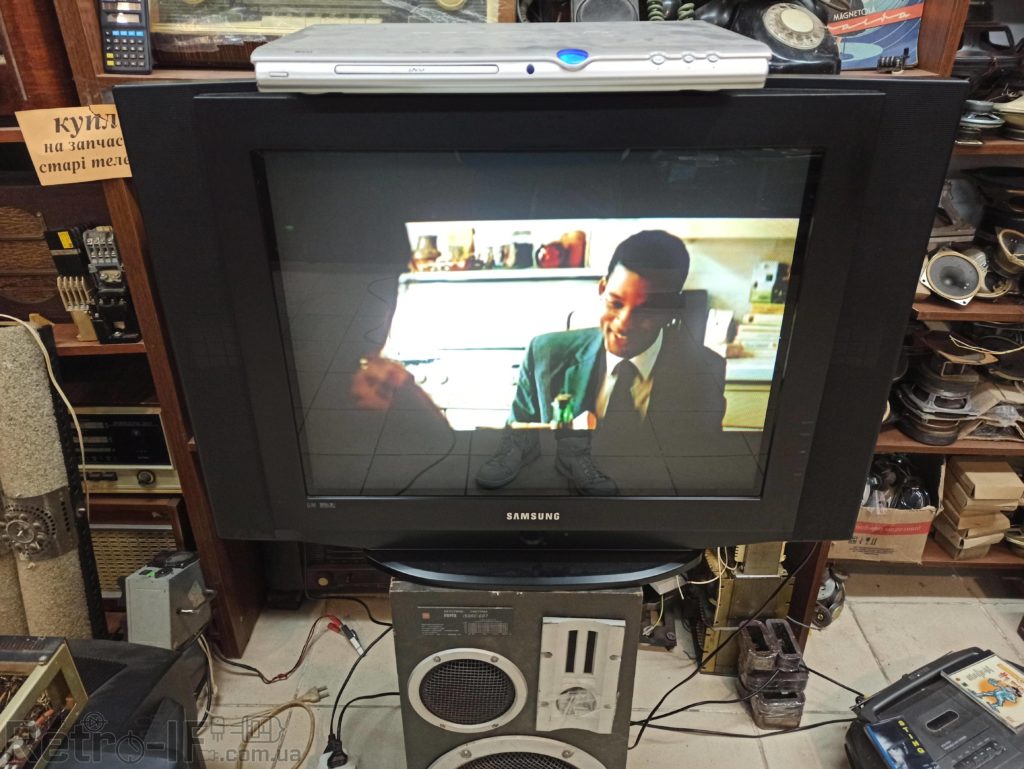 Оновлення РадіоТоварів Техніки Ретро-ІФ 12 radio goods RETRO IF 00011