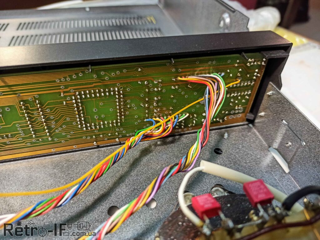 platy vnytri satelite lorta SAT TST 500 Radio RETRO IF 2020 009
