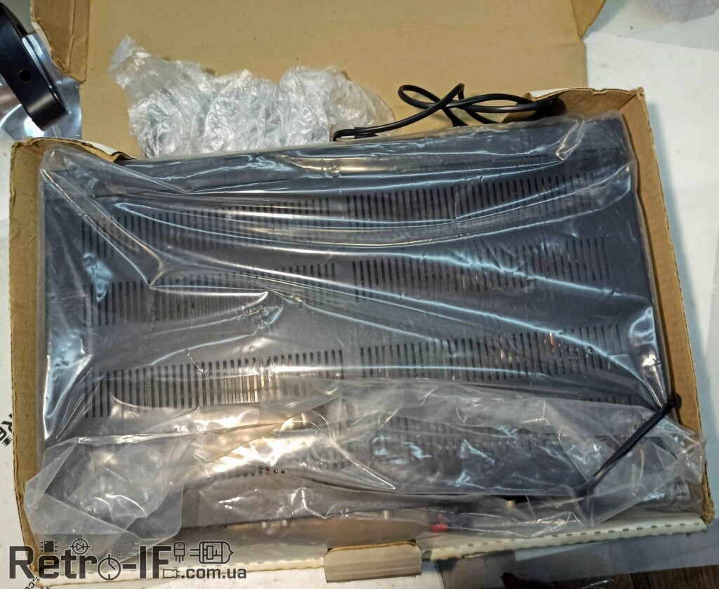 upakovka satelite lorta SAT TST 500 Radio RETRO IF 2020 003